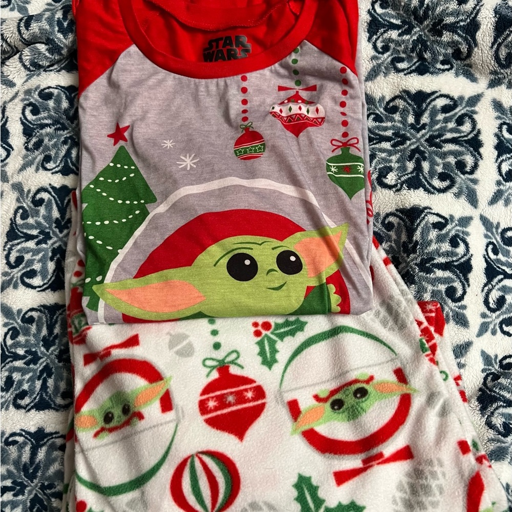 Women’s XL STARWARS Christmas PJ’s